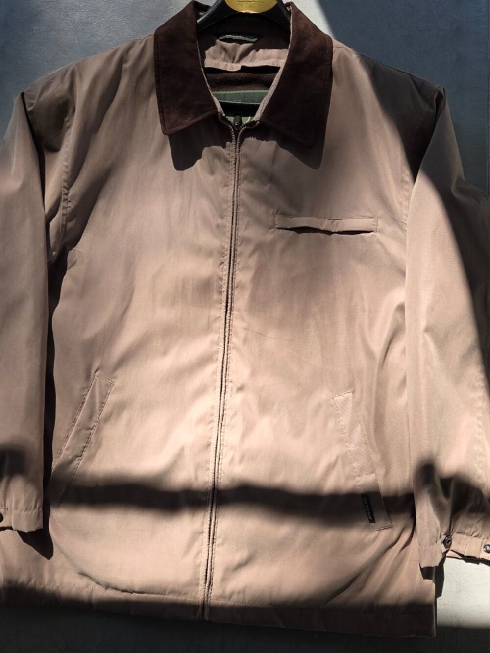 Weatherproof Men's Jacket Size Large Zip Out Lining Inside Phone Pocket